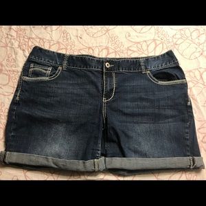 Maurices Shorts - Size 20
